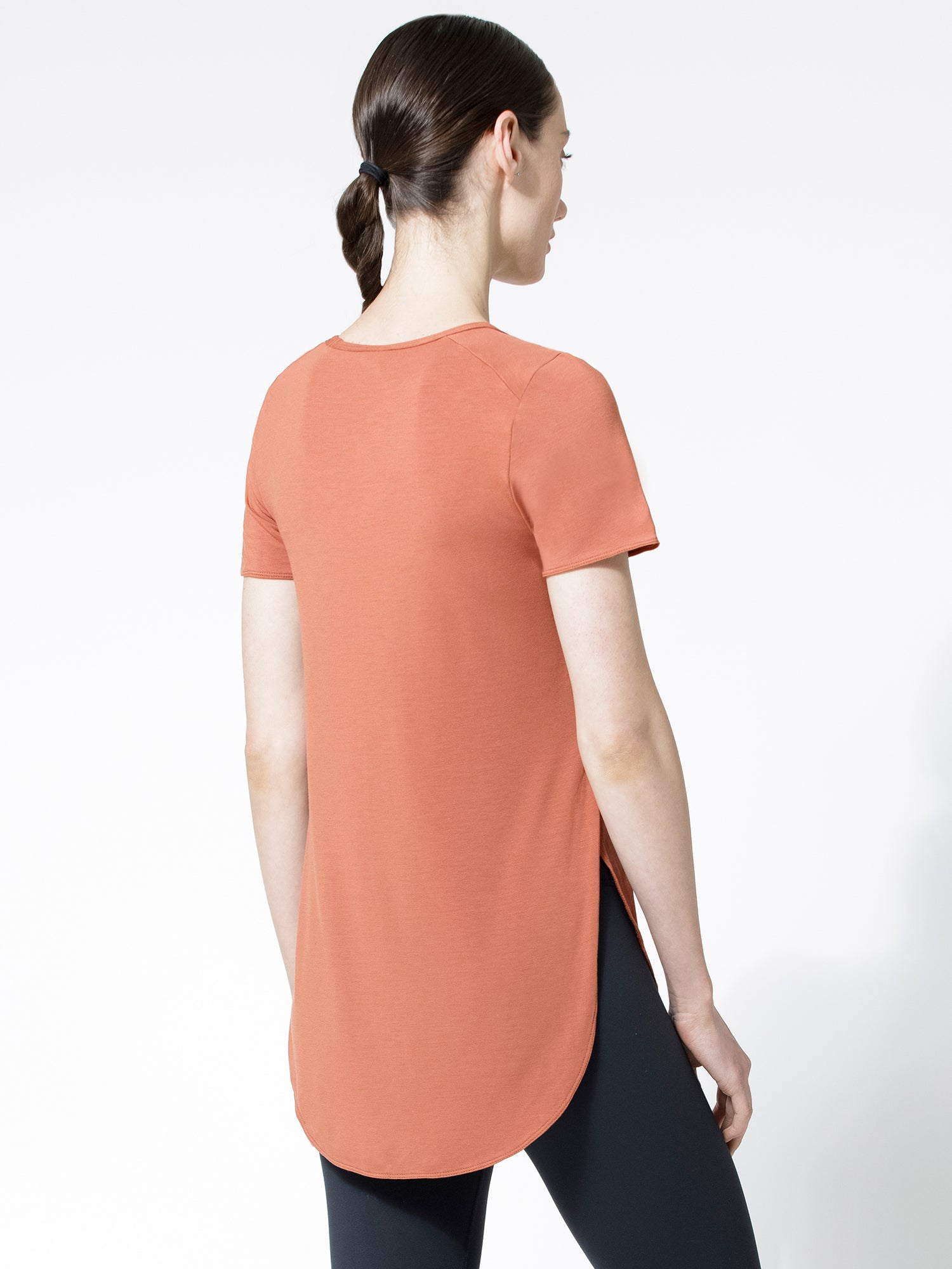 HI LO SIDE SPLIT TEE, CLAY